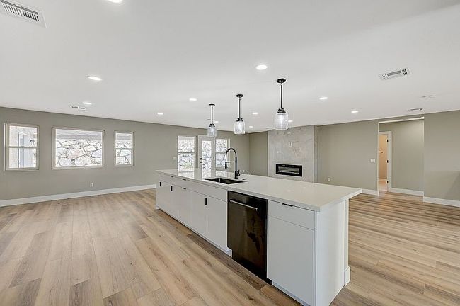 Photo of 909 Rhyolite Ter, Henderson, NV