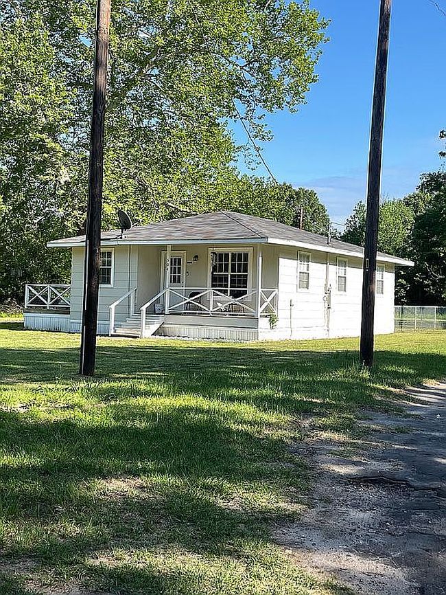 Photo of 304 County Road 3525, Hawkins, TX