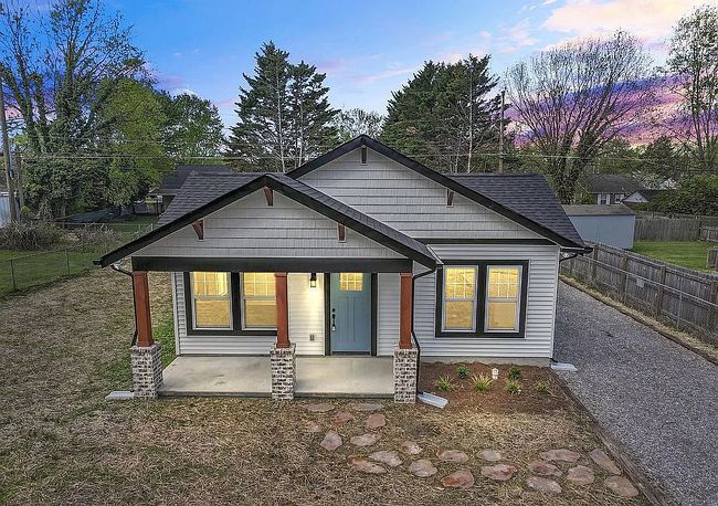 Photo of 2422 Seymour Ave, Knoxville, TN