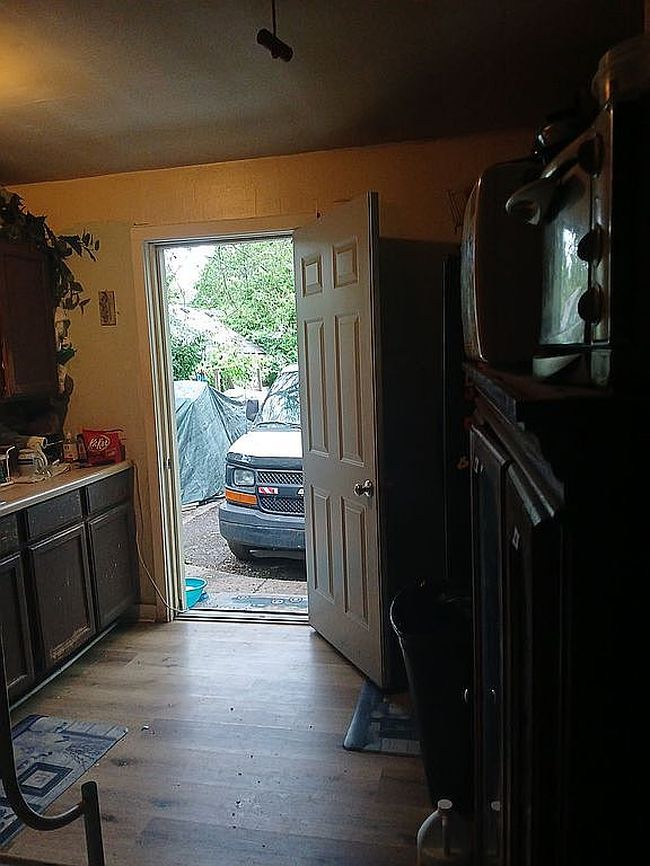 Image of 427 N Bradley Ave