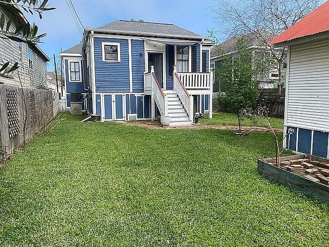 Image of 917 Ball St #H