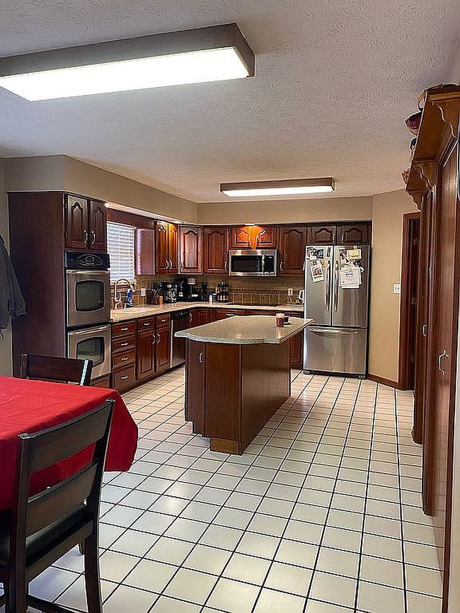 Photo of 6 Dover St, Winfield, WV