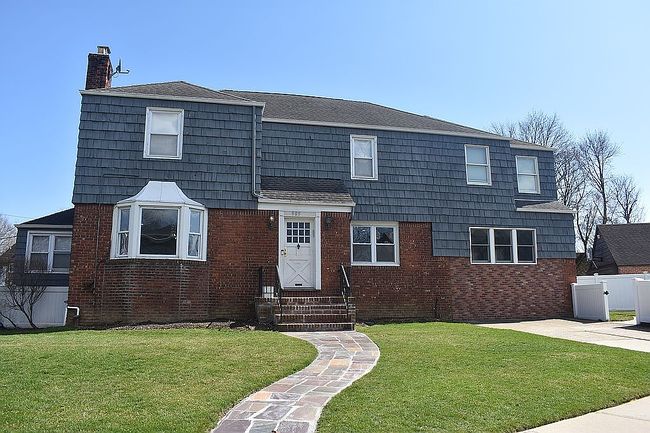 Image of 985 Northfield Rd