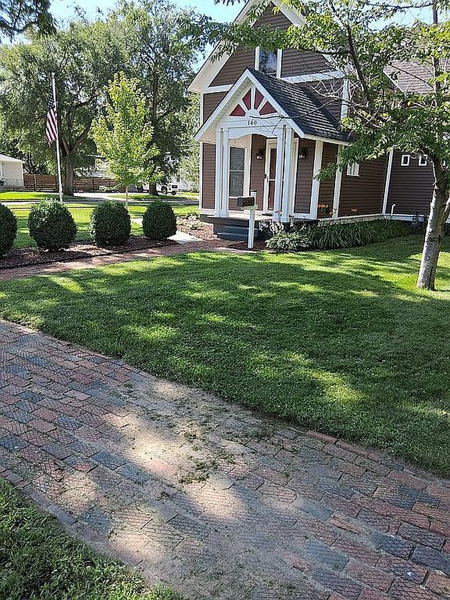 Photo of 140 E 7th St, Hastings, NE