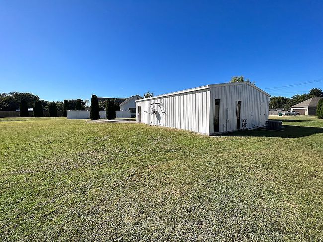 Image of 300 Sandusky Dr
