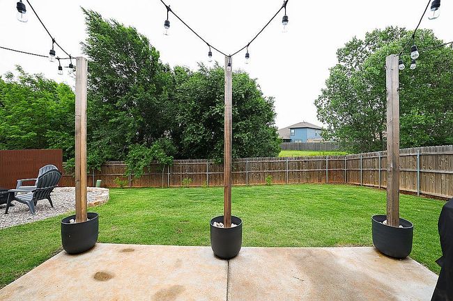Photo of 9508 Squire Ln, Yukon, OK