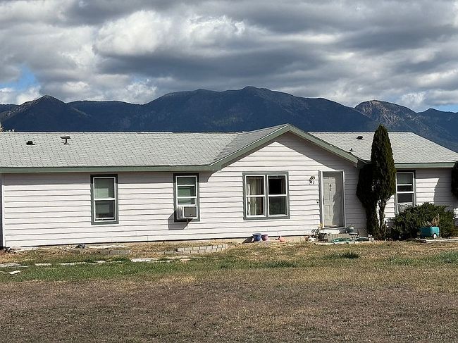 Preview of property located at 247 Farrier Ln