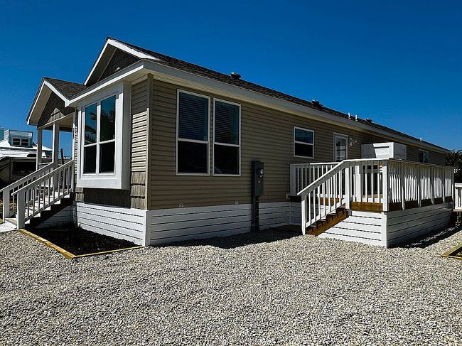 Image of 227 Bay St