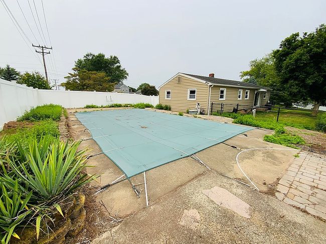 Photo of 93 Keats Rd, Meriden, CT