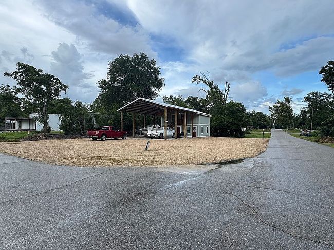 Photo of 812 Nw Avenue C, Carrabelle, FL