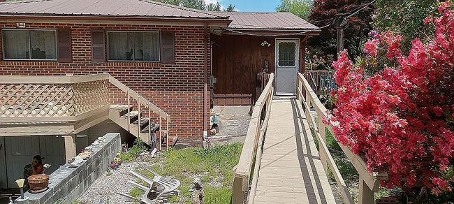 Image of 115 Creasman Hill Rd
