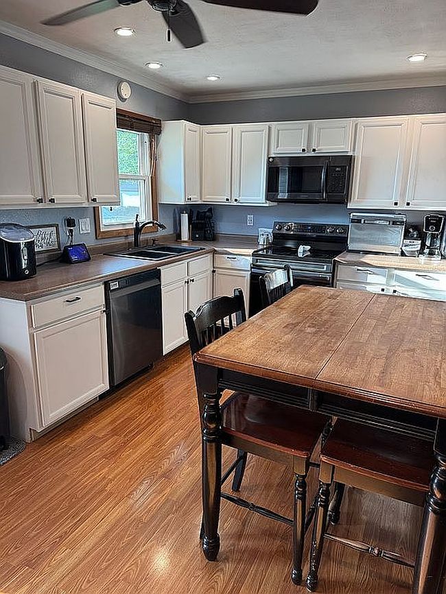 Photo of 49 5th St Se, Badger, IA