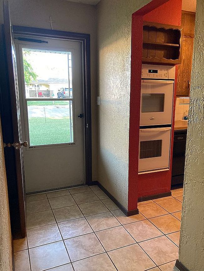 Additional photo 2 of property located at 1412 24th St