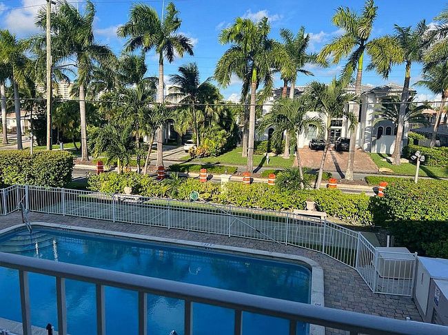 Photo of 500 Layne Blvd Apt 14, Hallandale Beach, FL