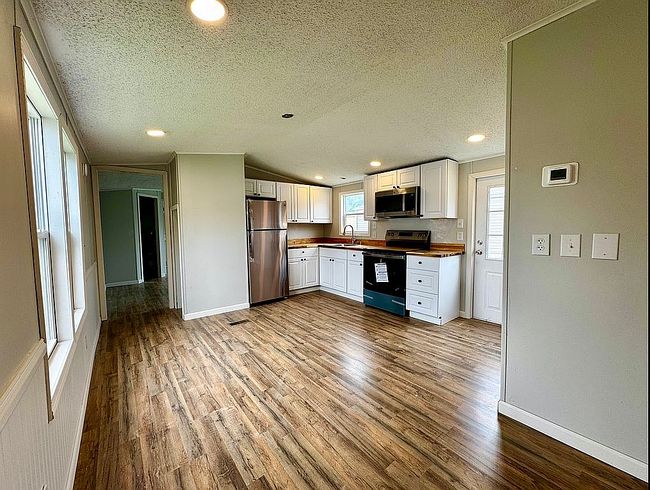 Photo of 460 Aspen Dr, Dover, DE