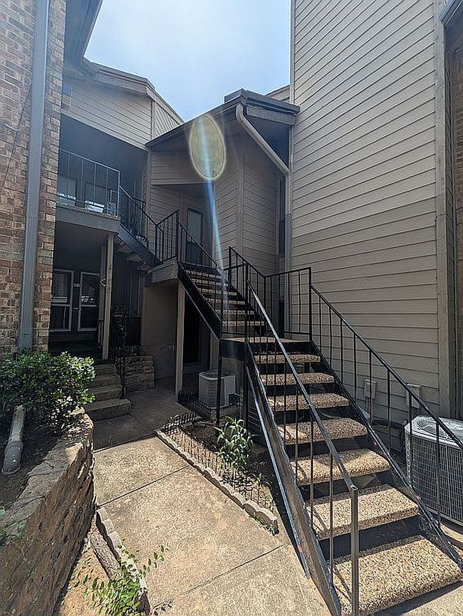 Photo of 1608 Pecan Chase Cir Apt 42, Arlington, TX