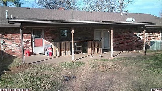 Additional photo 2 of property located at 605 E Monroe St