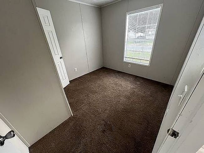 Image of 23 E Gate Dr