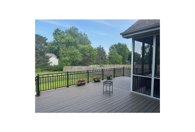 Additional photo 1 of property located at 4920 N Meade St