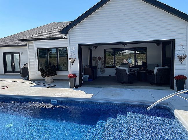 Image of 102 Fox Trail Dr