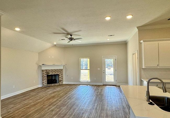 Image of 631 Westfield Dr