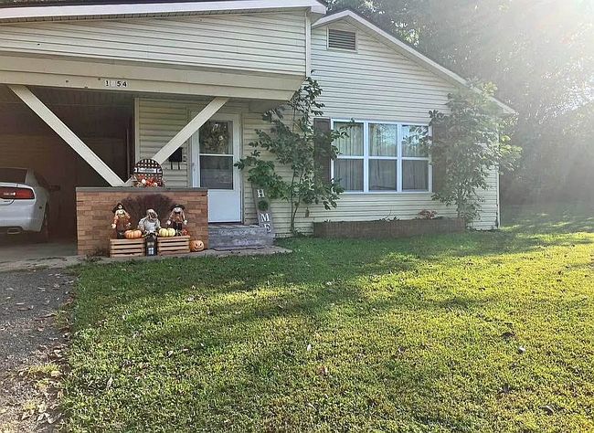 Photo of 1054 W 6th St, West Plains, MO