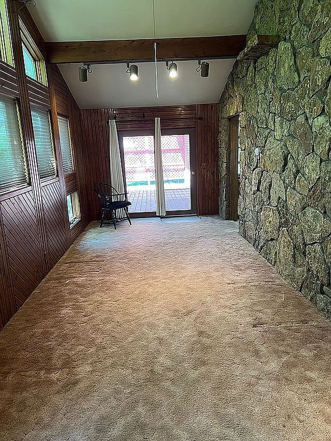 Photo of 1055 Spriggs Dr, Lander, WY