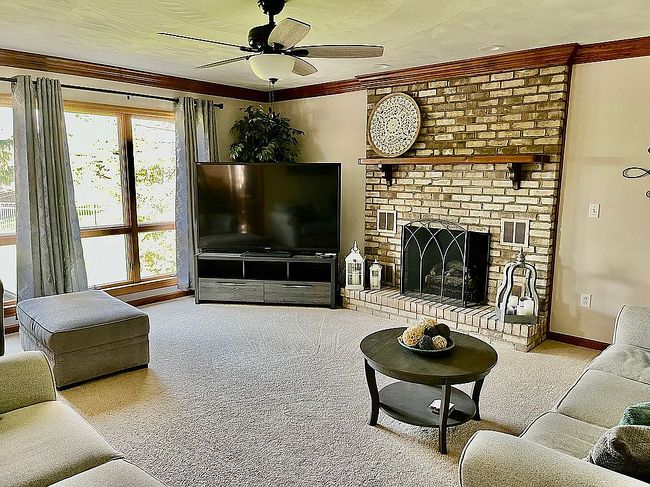 Photo of 15 High Point Cir, Harrison City, PA