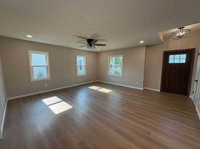 Photo of 515 E Walnut St, Coldwater, OH