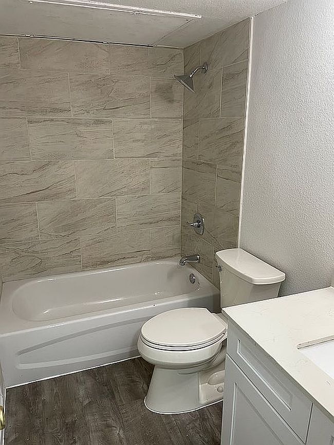 Image of 3954 Cambridge Dr