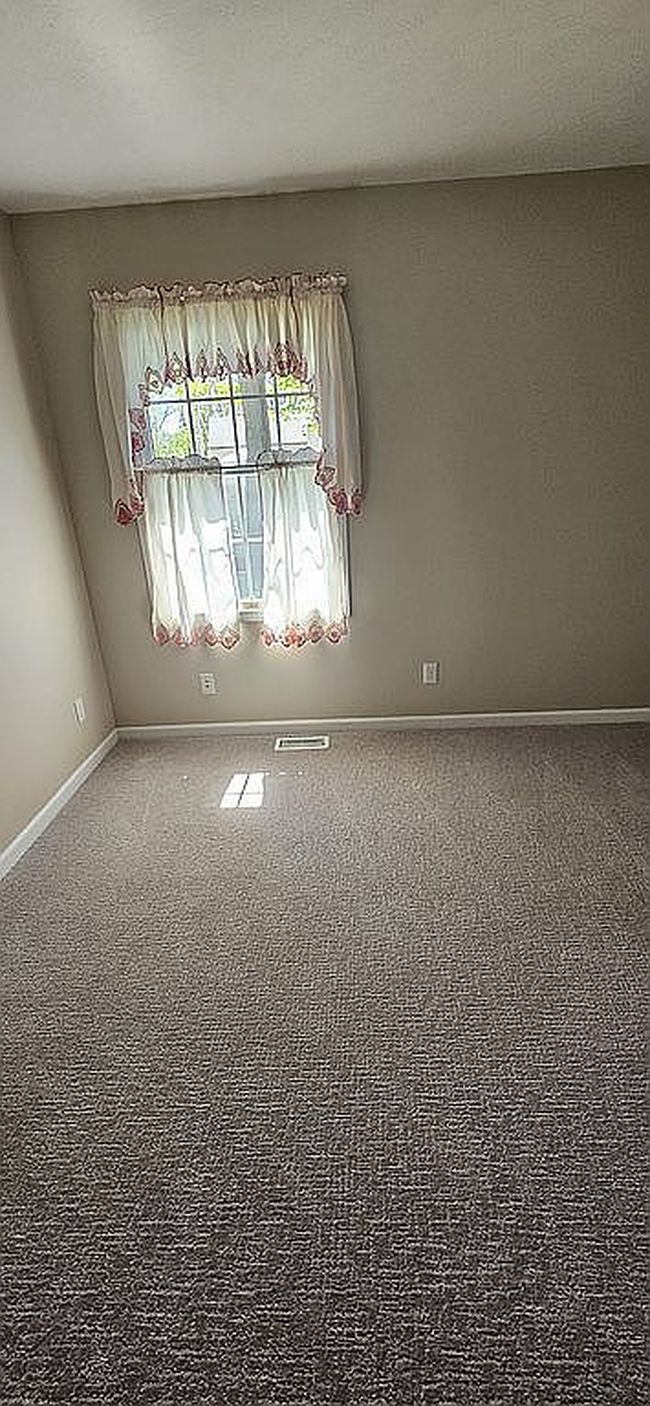 Image of 2487 Greenwood St