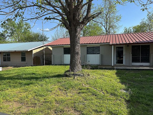 Image of 107 Hughes Ave