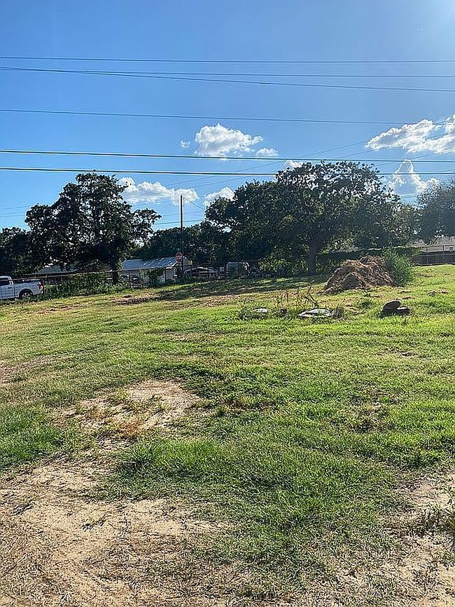 Photo of 3704 County Road 801, Cleburne, TX
