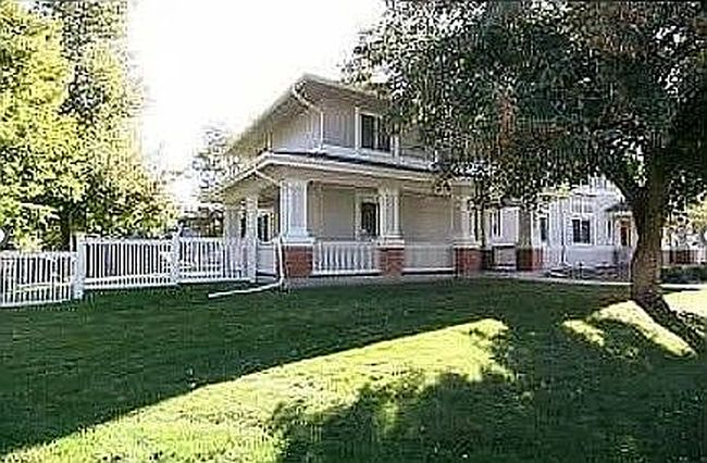 Photo of 290 N Oneida Ct, Denver, CO