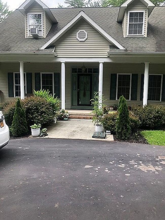 Photo of Fawn Ridge Dr, Hawley, PA