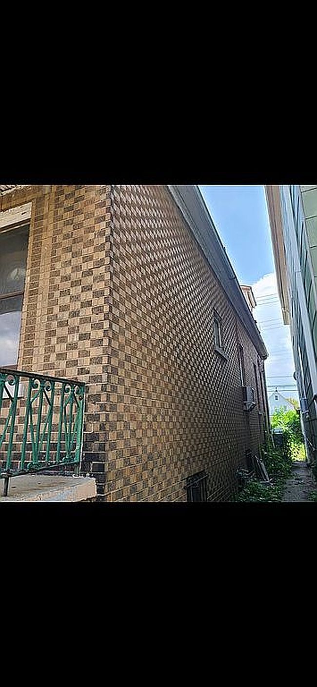 Photo of 2400 Hewitt St, Hamtramck, MI