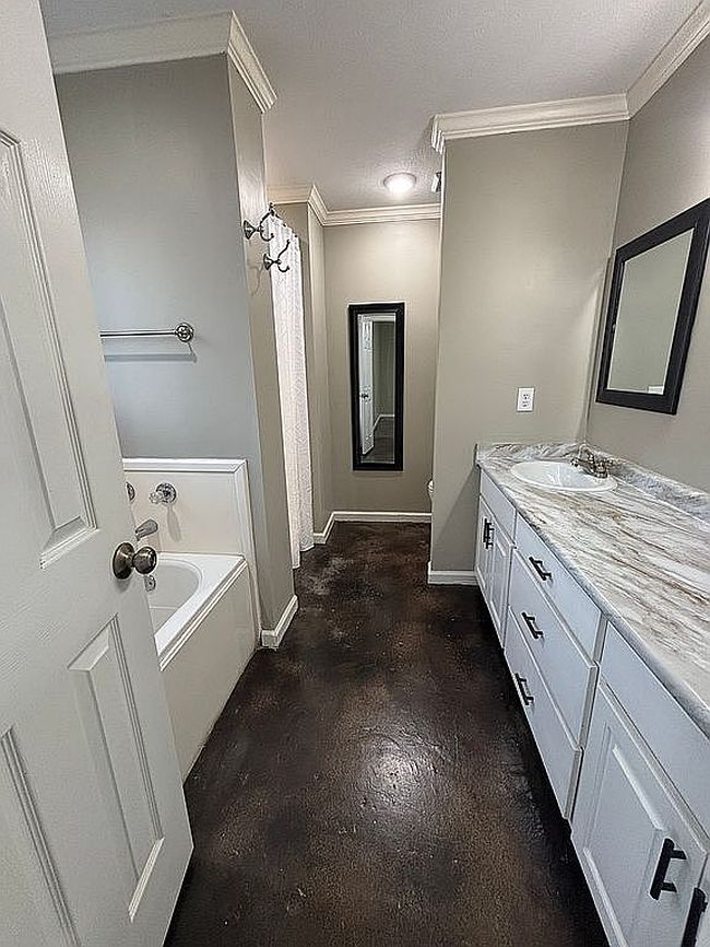 Photo of 676 Southern Oaks Dr, Florence, MS