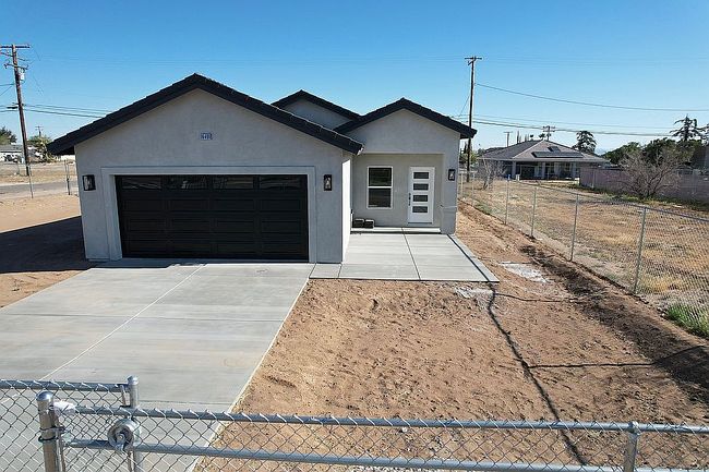 Image of 16498 Yucca St