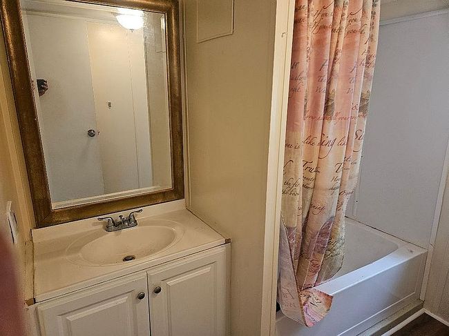 Photo of 9340 Eden Dr #499, Tampa, FL