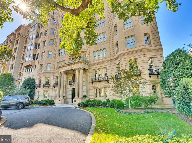 Preview of property located at 1026 16th St Nw Apt 505