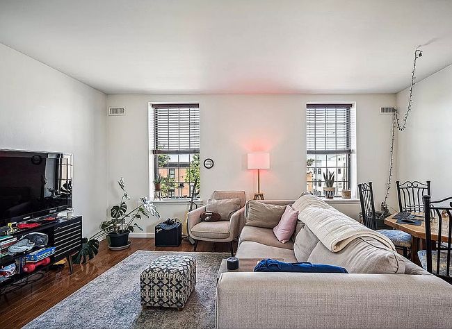Photo of 1517 E Moyamensing Ave, Philadelphia, PA