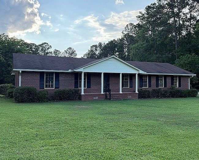 Photo of 793 Old Douglas Mill Rd, Abbeville, SC
