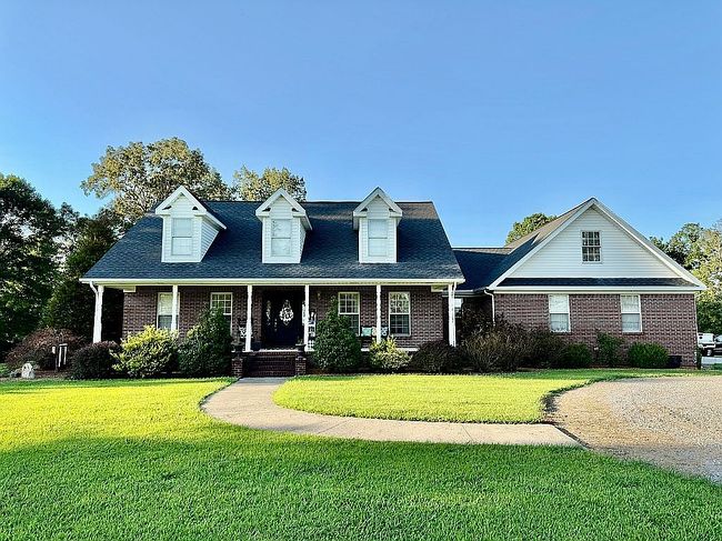 Photo of 277 Cas Cal Dr, Benton, KY