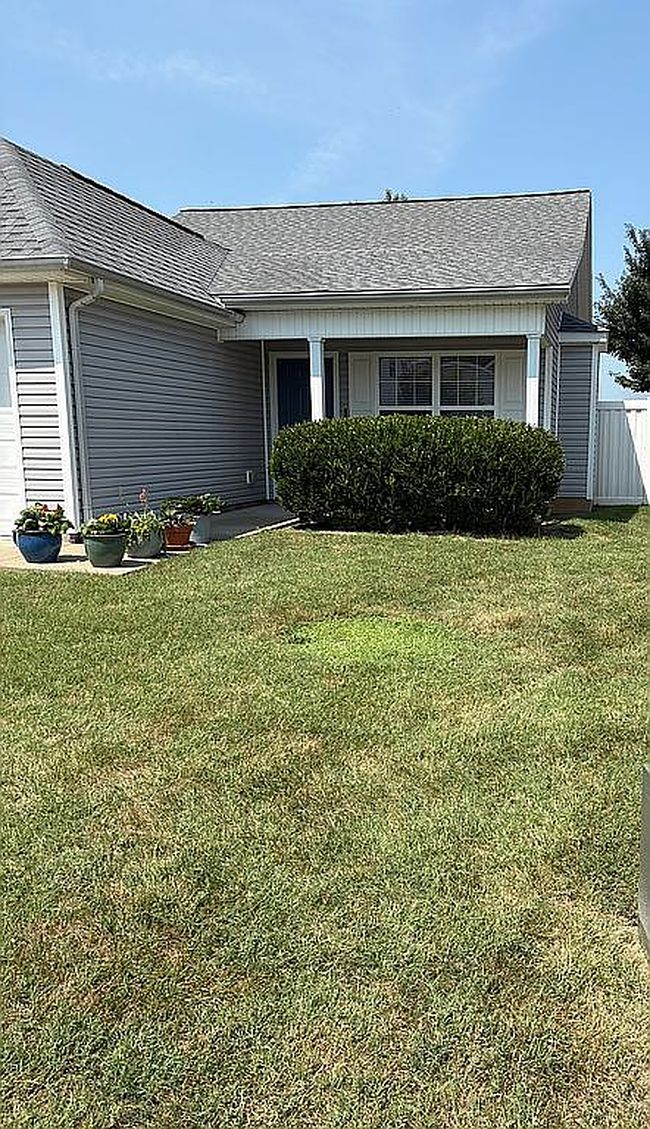 Photo of 2218 W Park Dr, Paducah, KY