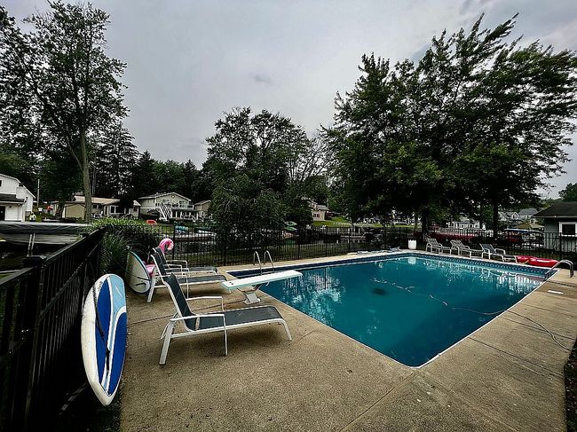 Photo of 4937 Maple Ct, Coloma, MI