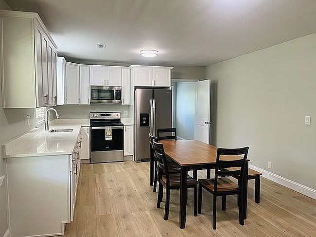 Additional photo 3 of property located at 152 Bertha Way