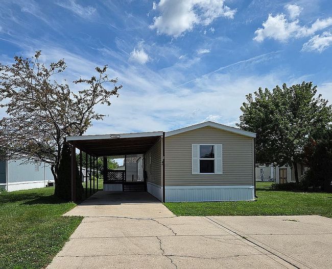 Photo of 911 Hale Rd #146, Shelbyville, IN