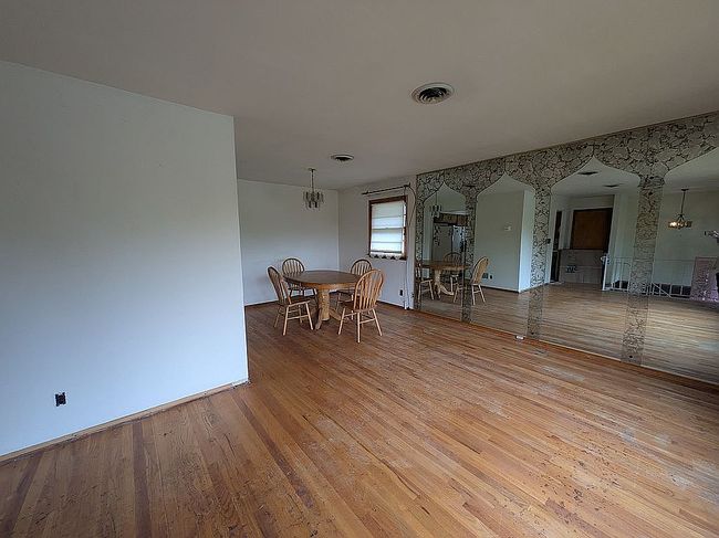 Photo of 955 Hylan Blvd, Staten Island, NY
