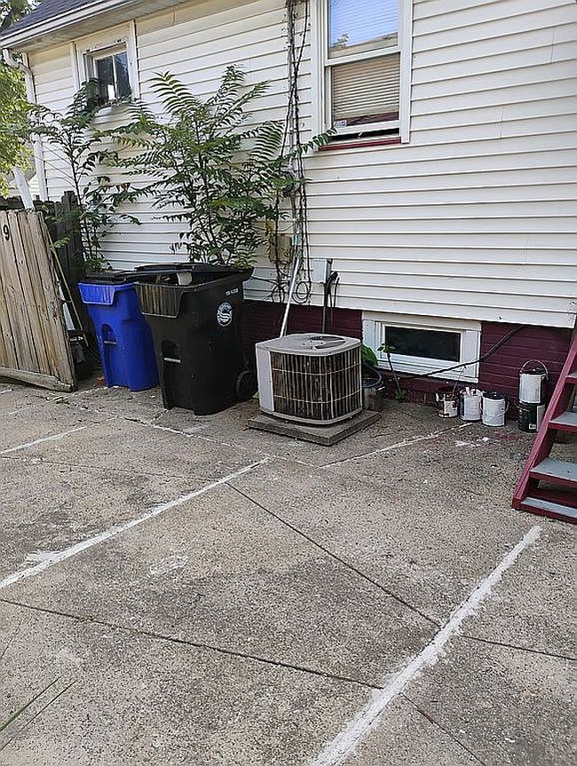 Photo of 12907 Leeila Ave, Cleveland, OH