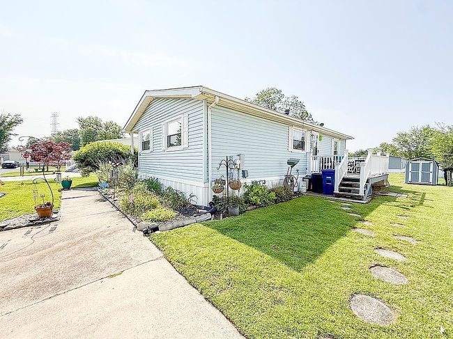 Image of 876 Woodchuck Dr